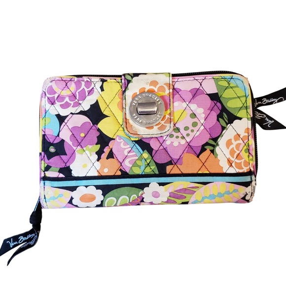 Vera Bradley Handbags - Vera Bradley Floral Wallet Snap Closure Zip Around Wristlet Pocket‎ Organizer